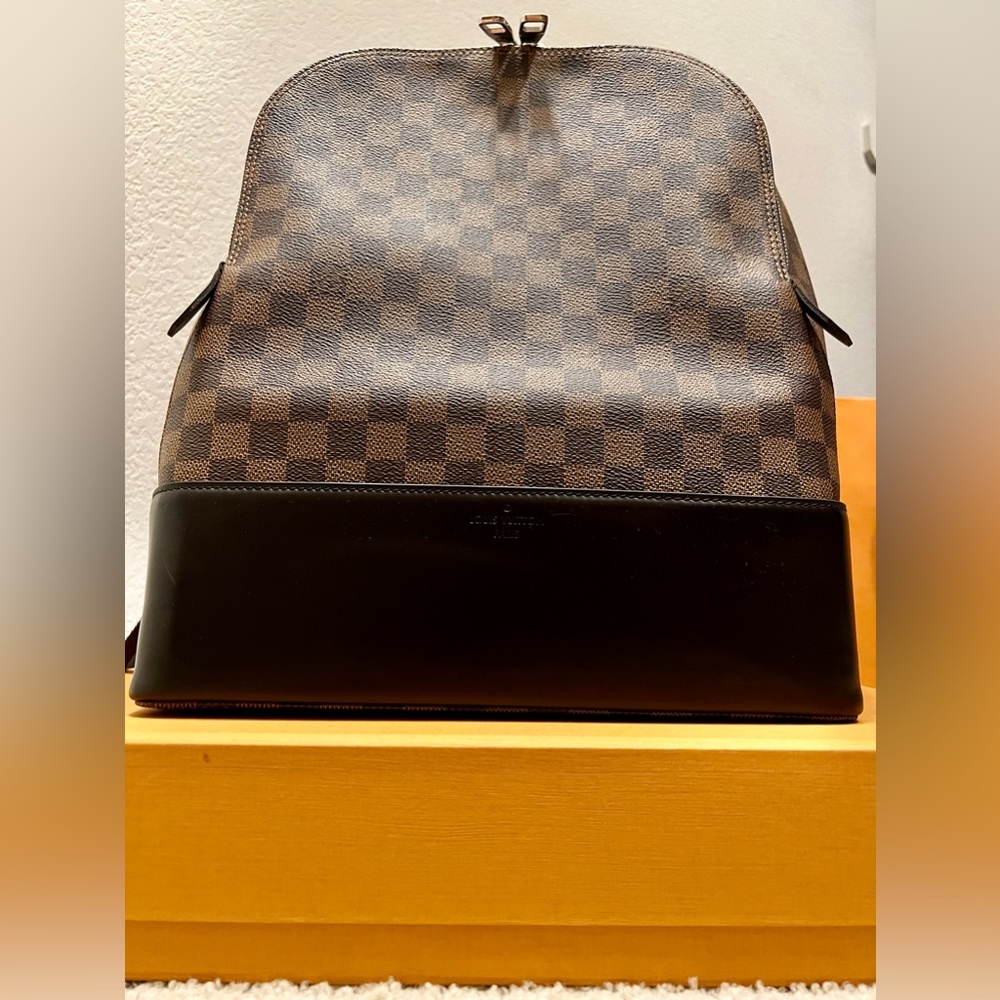 Louis Vuitton Jake backpack - Picture 2 of 14